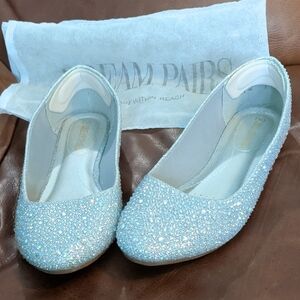 Dream Pairs Glittery Light Grey/Silver  Dress Shoes Size 10